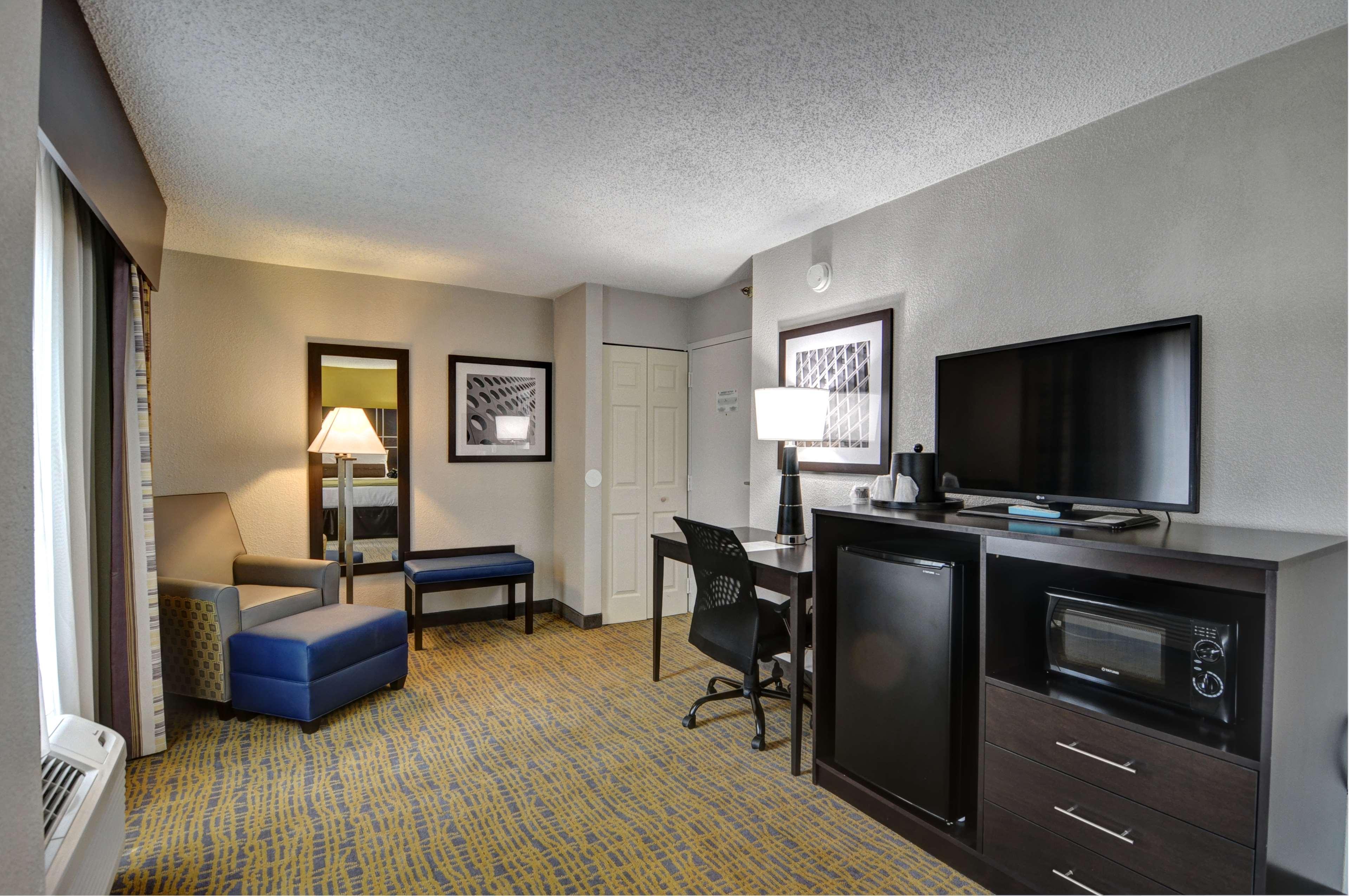 Best Western Plus Hanes Mall Winston-Salem Ngoại thất bức ảnh