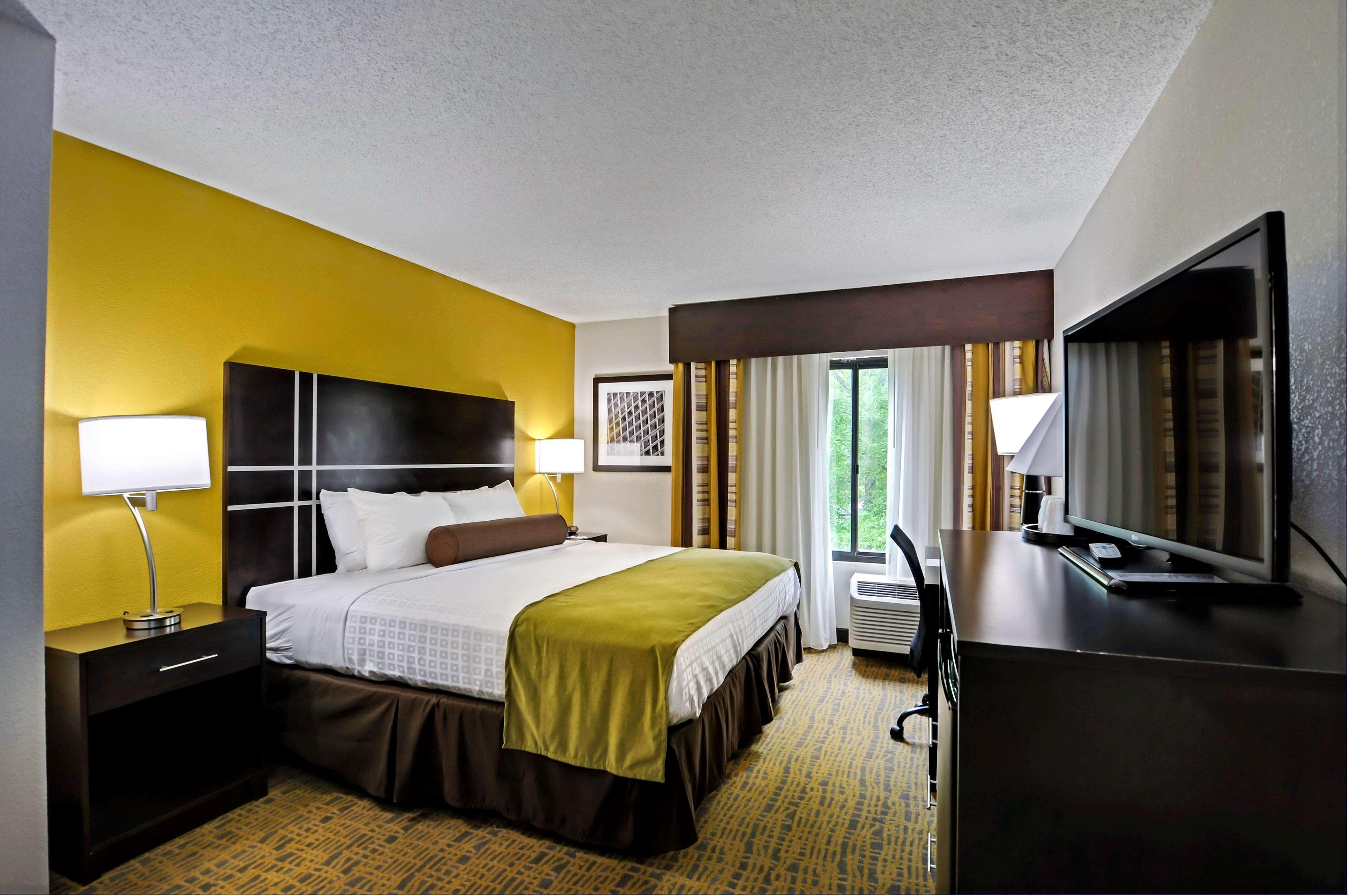 Best Western Plus Hanes Mall Winston-Salem Ngoại thất bức ảnh