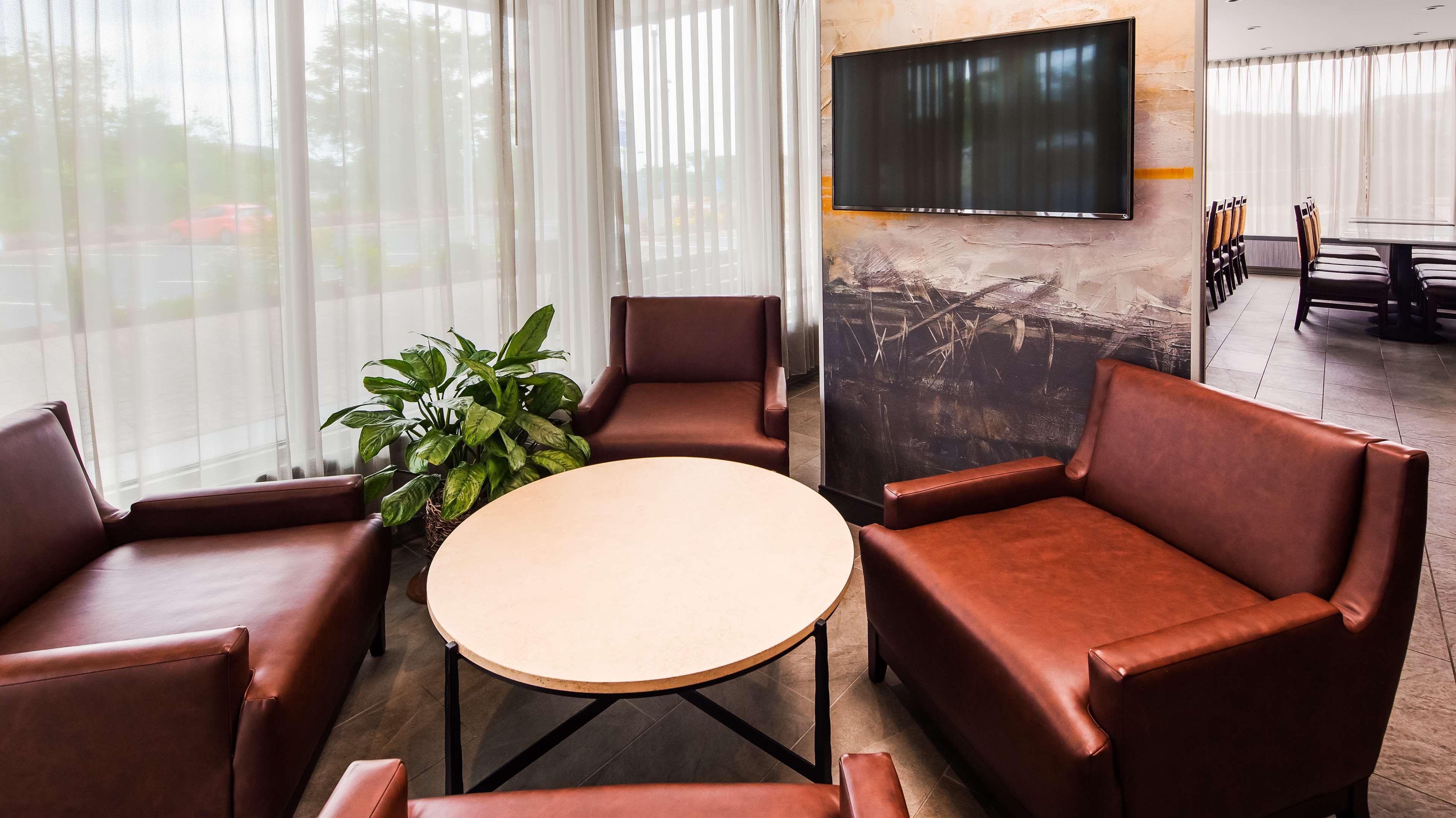 Best Western Plus Hanes Mall Winston-Salem Ngoại thất bức ảnh