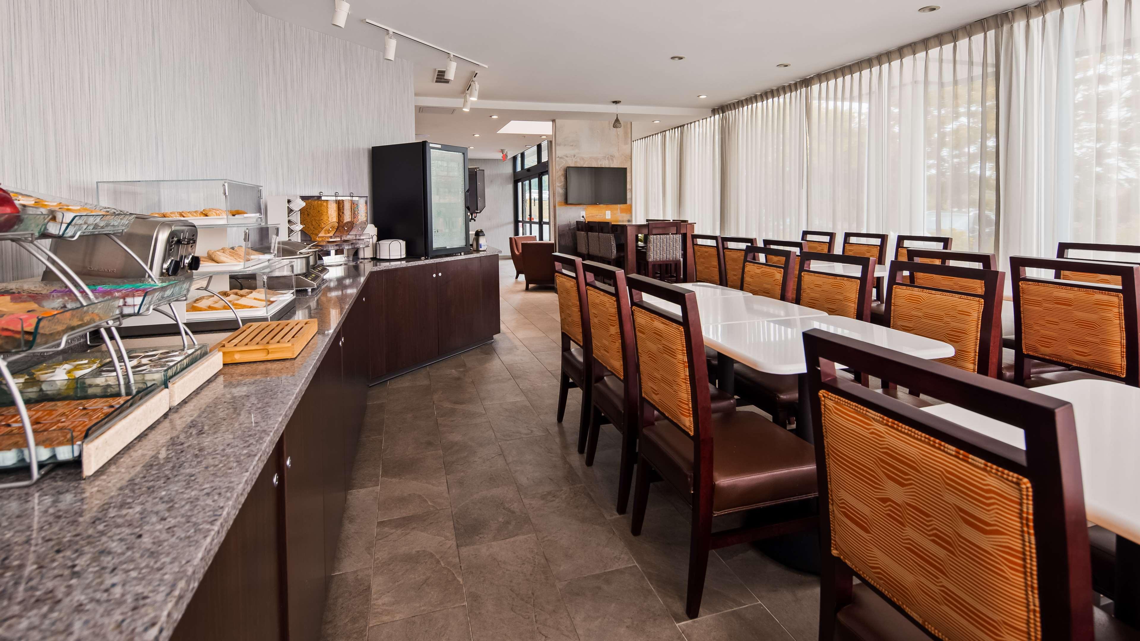 Best Western Plus Hanes Mall Winston-Salem Ngoại thất bức ảnh