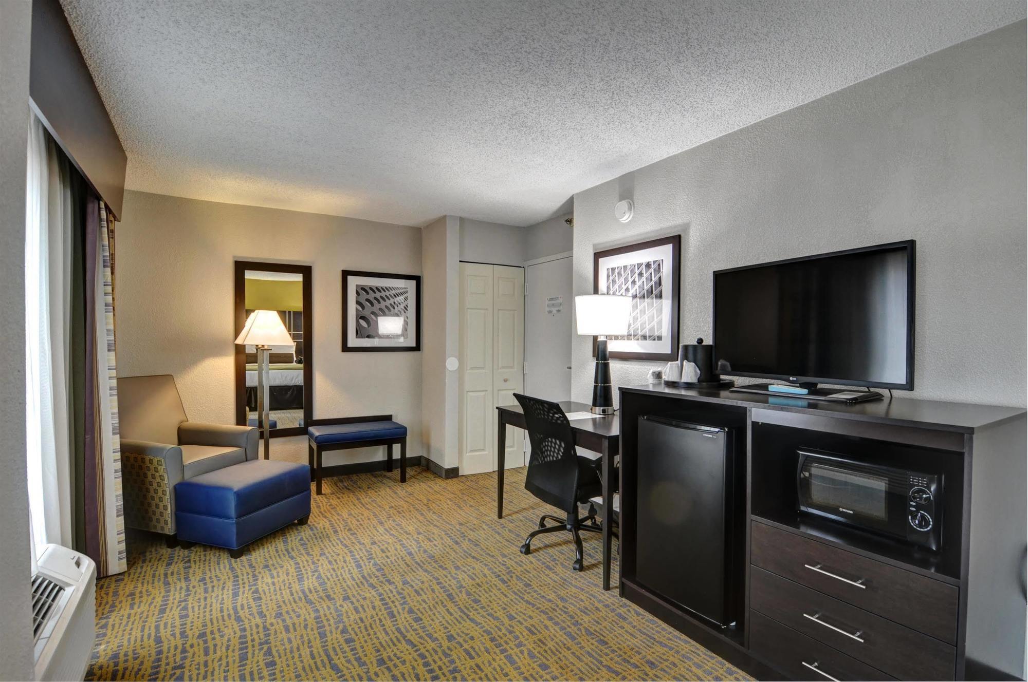 Best Western Plus Hanes Mall Winston-Salem Ngoại thất bức ảnh