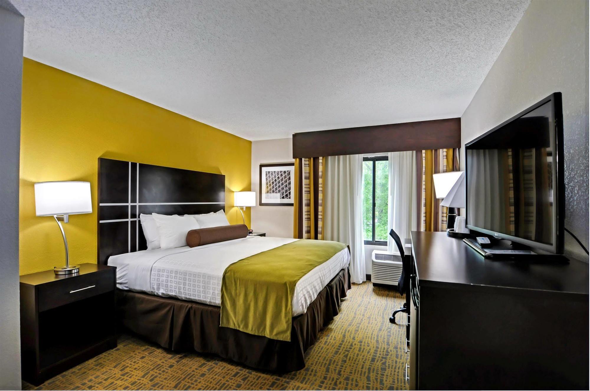 Best Western Plus Hanes Mall Winston-Salem Ngoại thất bức ảnh